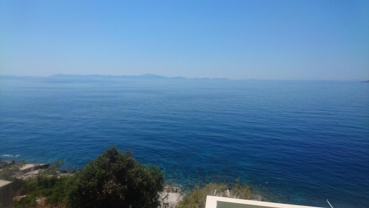 Frane Apartment Zavalatica Bagian luar foto
